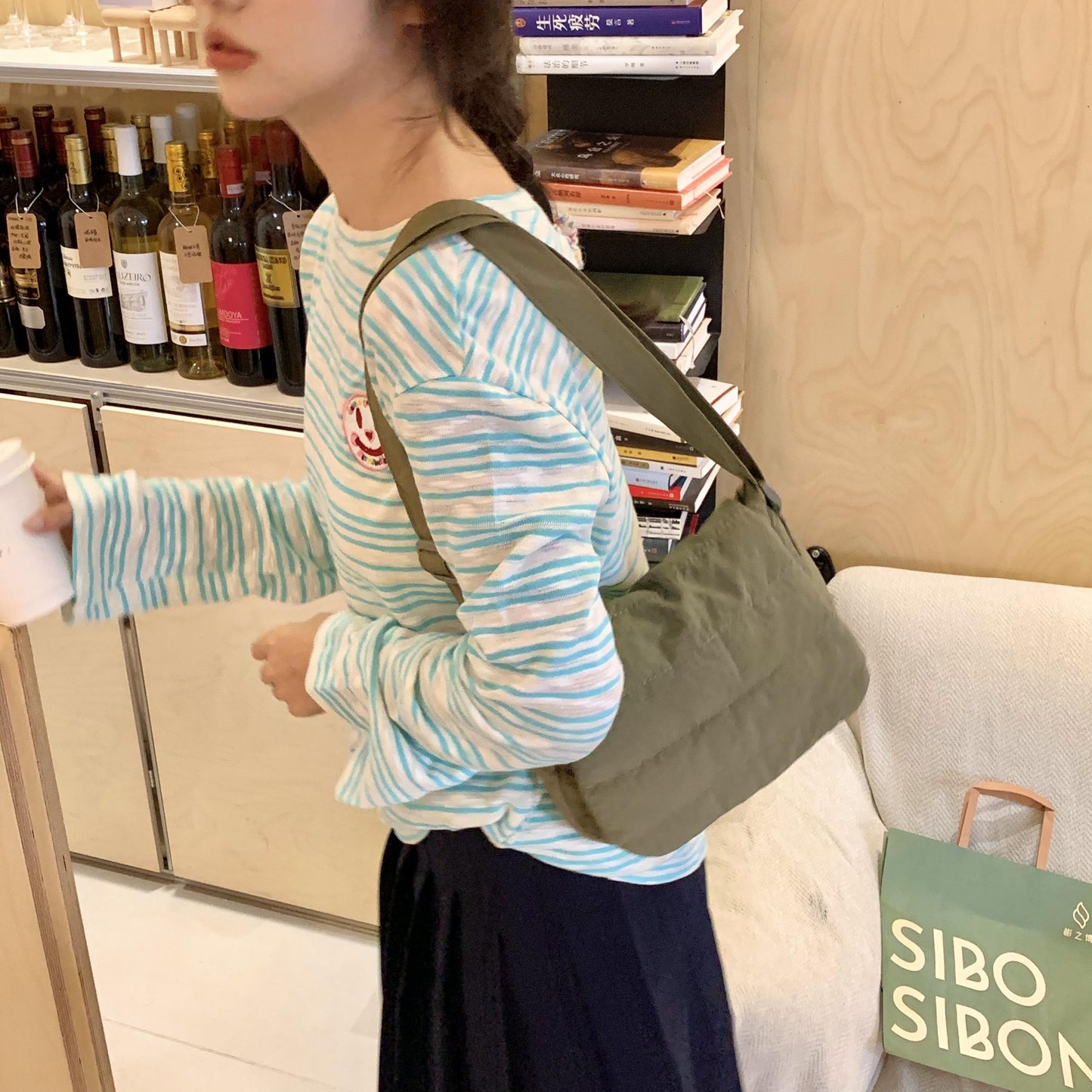 GUCSELECTED(B2290) กระเป๋าสะพายข้างผ้าไนล่อนทรงวงกลม ขนาด10นิ้ว