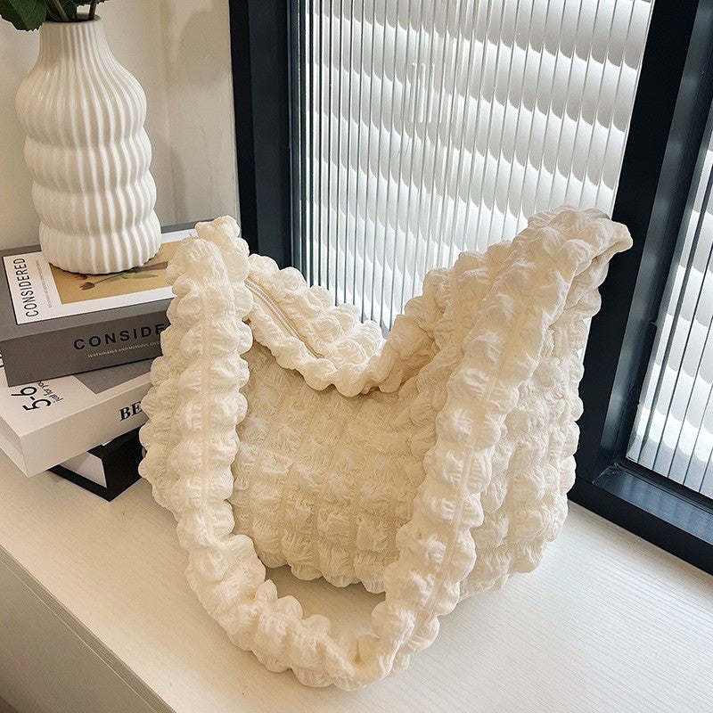 GUCSELECTED(B1972) กระเป๋าสะพายข้างใบใหญ่-ผ้าซีฟองนุ่มๆ