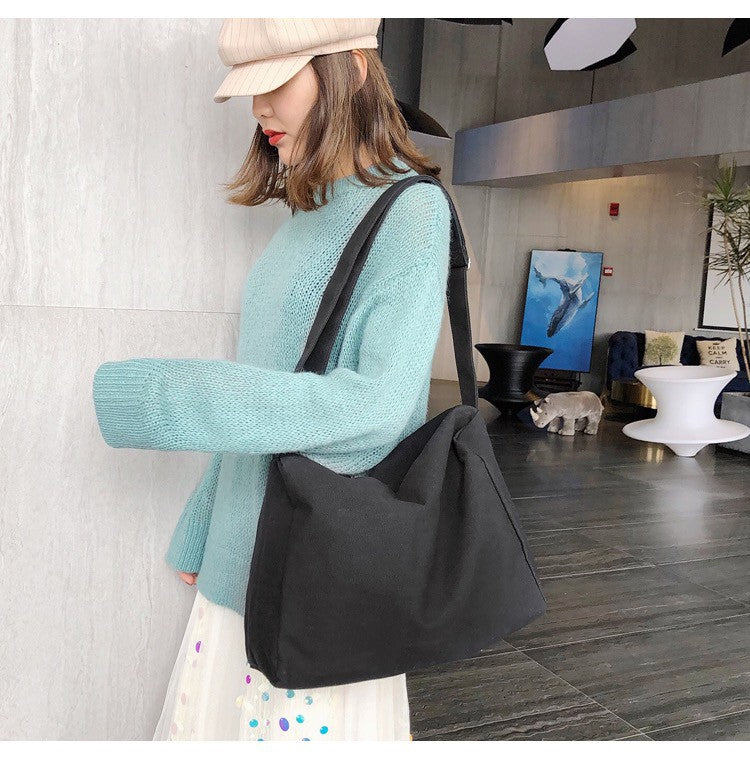 GUCSELECTED(B1786) กระเป๋าผ้าแคนวาสสะพายข้าง ใบใหญ่ใส่ของได้เยอะ