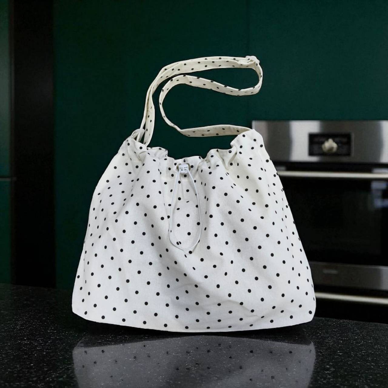 GUCSELECTED(B2066) กระเป๋าสะพายข้างผ้าไนล่อนลายดอกไม้-ปากกระเป๋ารูดเป็นทรงขนมจีบ