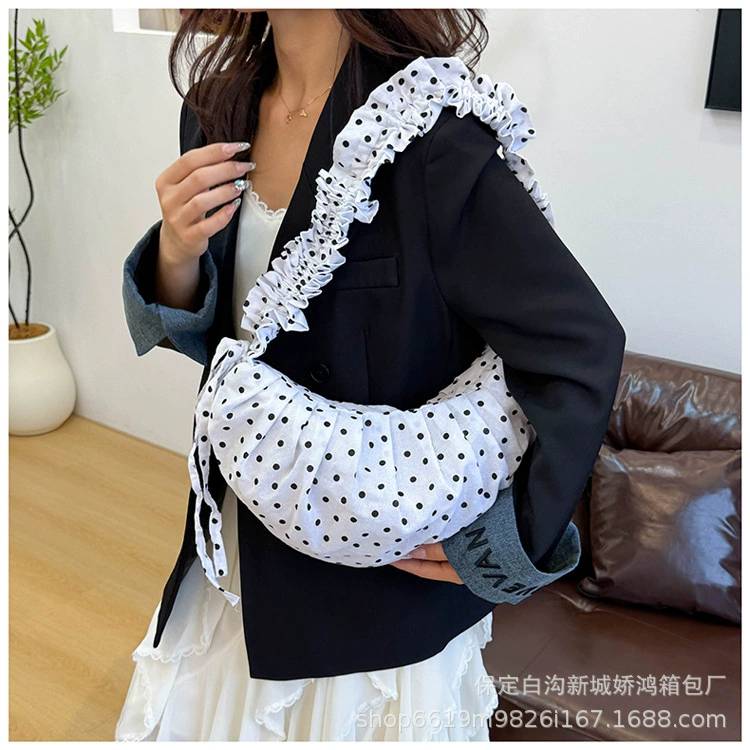 GUCSELECTED(B2448) กระเป๋าสะพายไหล่ลายจุด-ปรับสายย่นสะพายข้างได้