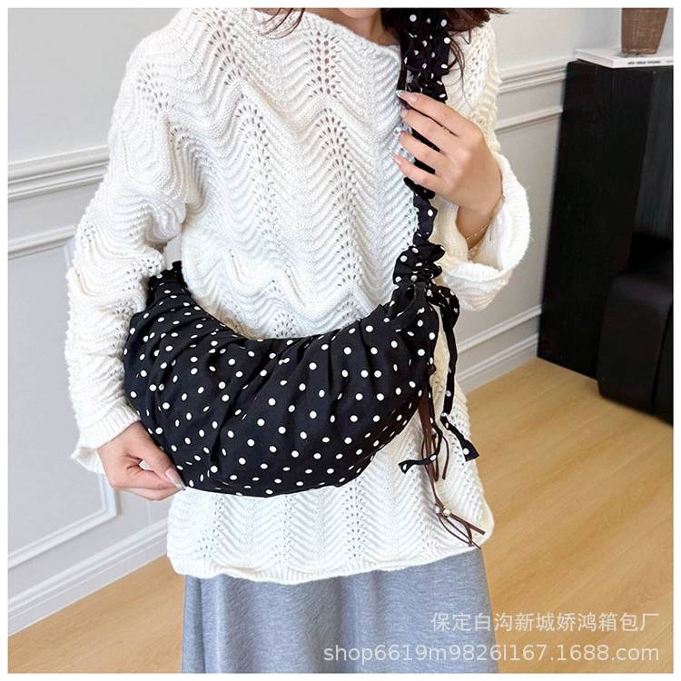 GUCSELECTED(B2448) กระเป๋าสะพายไหล่ลายจุด-ปรับสายย่นสะพายข้างได้