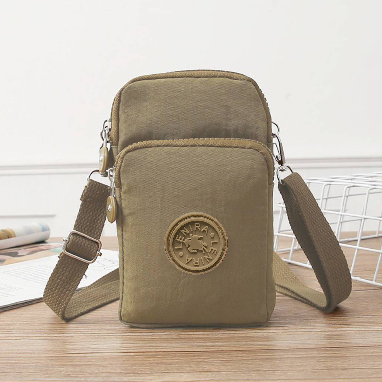 GUCSELECTED(B1735) กระเป๋าสะพายข้างใส่มือถือ เป็นผ้าไนล่อน