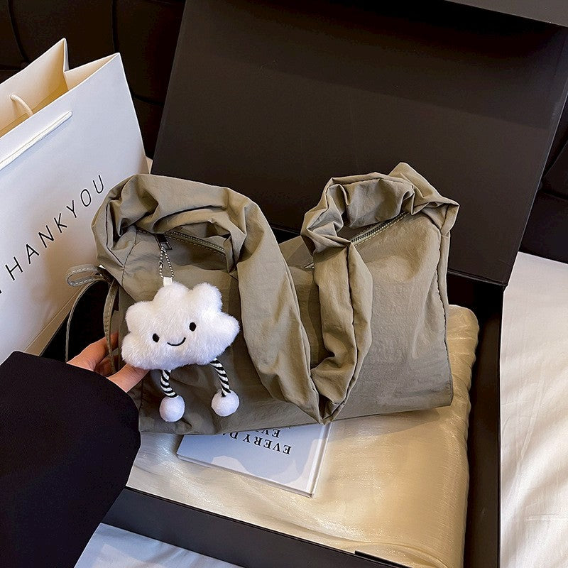 GUCSELECTED(B2374) พวงกุญแจ จี้ตุ๊กตาน้องก้อนเมฆ สําหรับห้อยกระเป๋า