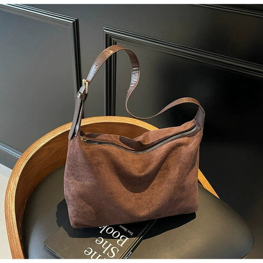 GUCSELECTED(B2344) กระเป๋าสะพายไหล่ผ้าหนังกลับ (ขนาด12.5นิ้ว)