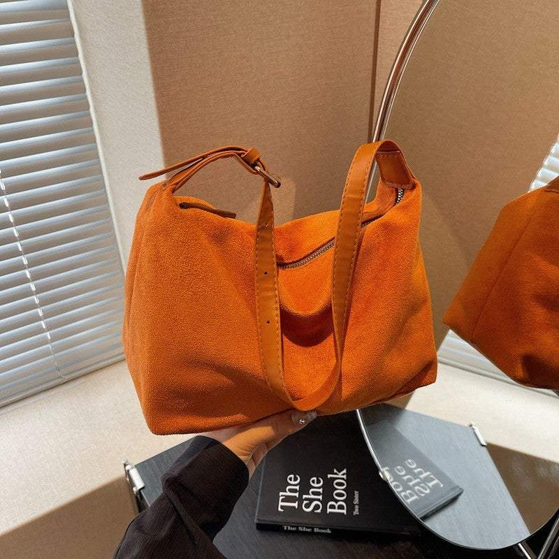 GUCSELECTED(B2344) กระเป๋าสะพายไหล่ผ้าหนังกลับ (ขนาด12.5นิ้ว)