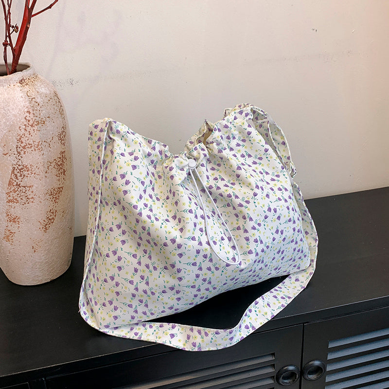 GUCSELECTED(B2066) กระเป๋าสะพายข้างผ้าไนล่อนลายดอกไม้-ปากกระเป๋ารูดเป็นทรงขนมจีบ