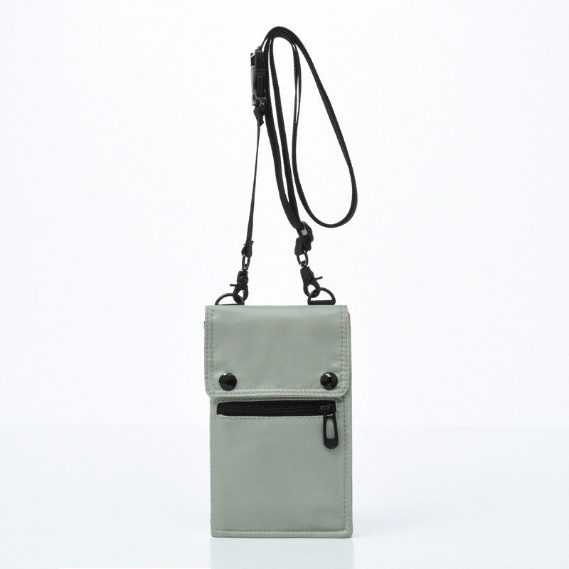 GUCSELECTED(B1773) กระเป๋าสะพายข้างผ้าไนล่อน ใส่โทรศัพท์ได้มีหลายช่อง+สายคล้องเป็นเหล็ก