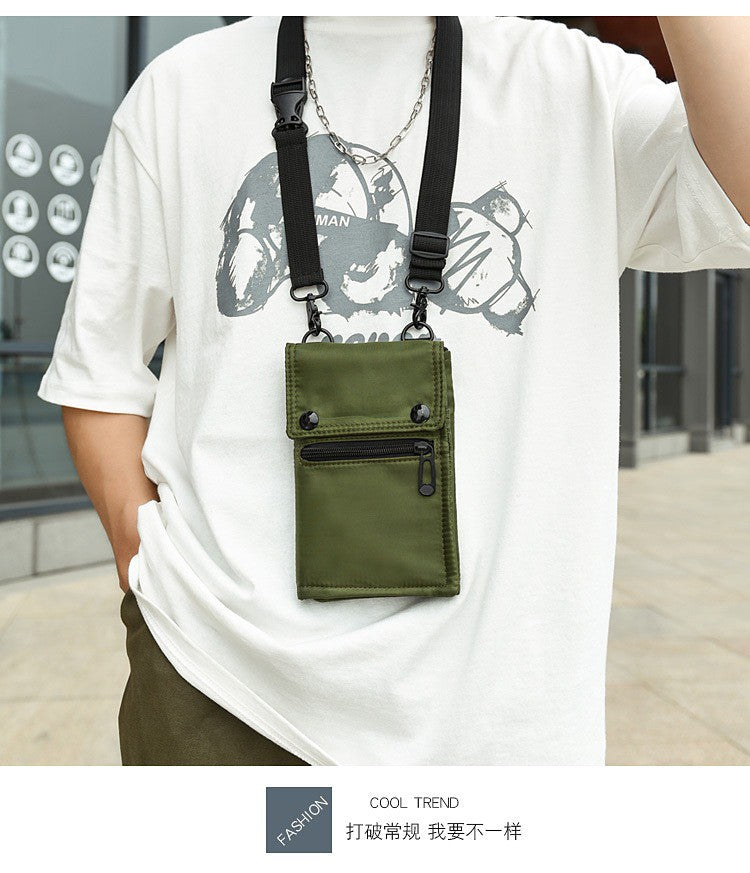 GUCSELECTED(B1773) กระเป๋าสะพายข้างผ้าไนล่อน ใส่โทรศัพท์ได้มีหลายช่อง+สายคล้องเป็นเหล็ก