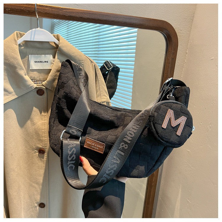 GUCSELECTED(B1921) กระเป๋าสะพายข้างมีกระเป๋าใส่เหรียญM ผ้าฝ้ายสีพื้นลาย-เส้นตาราง